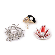   Brooch with Pearl Bead, Lotus, Ginkgo  
